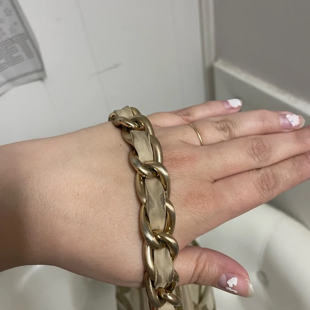 SOLD - Picture 5 of 9